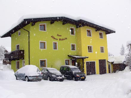 Schneefall Haus Alpen Melody 05